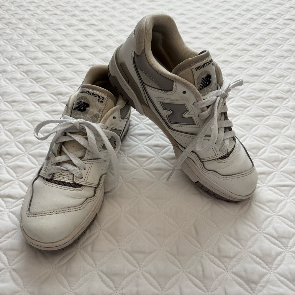 New Balance Women's 550 Leather Sneakers White Slate Gray Size 8.5